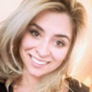 Meet your Posher, Courtney